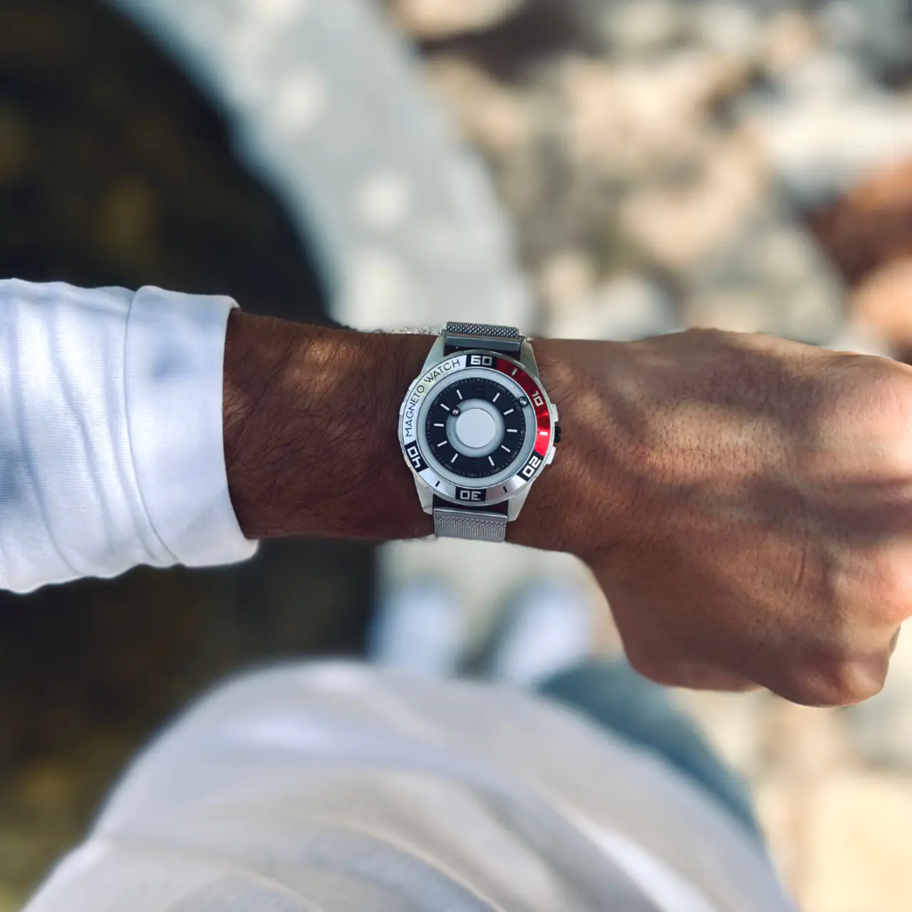 Uranus Red mesh magnetic silver